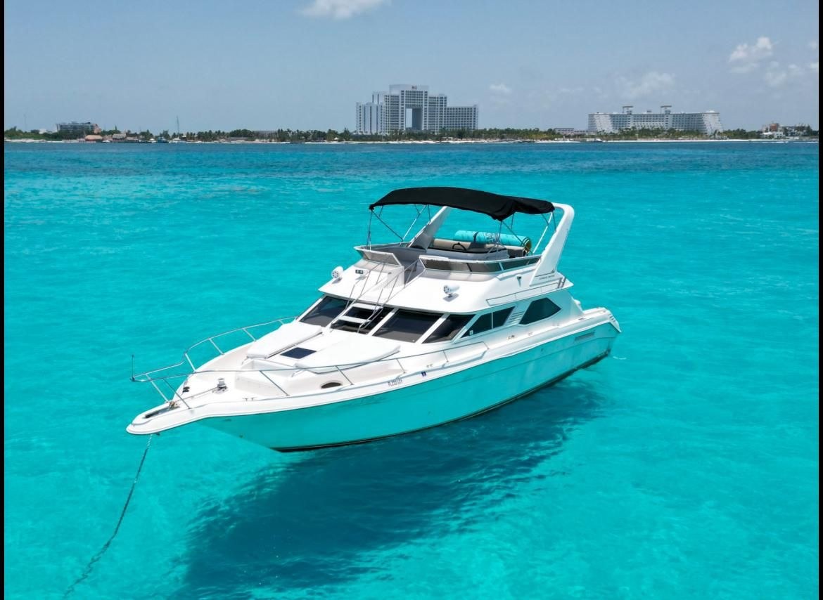 Blue Sea Yacht Cancún